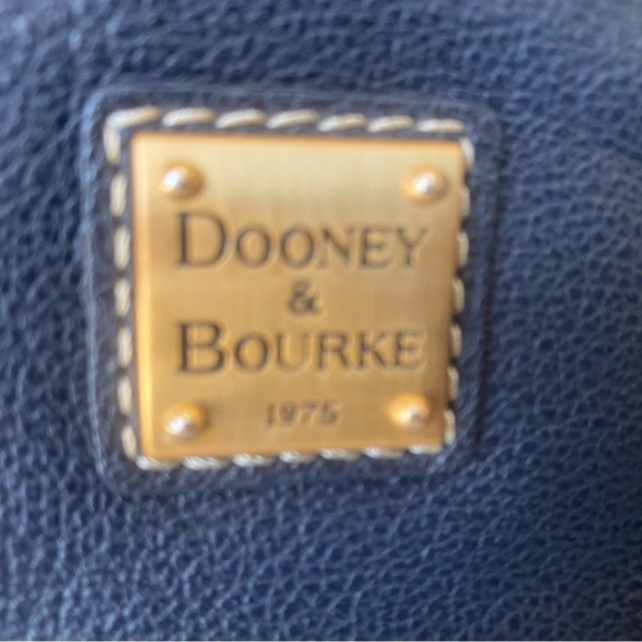Vintage Dooney & Bourke Navy Leather Buckle Clutch Wristlet - Picture 8 of 16